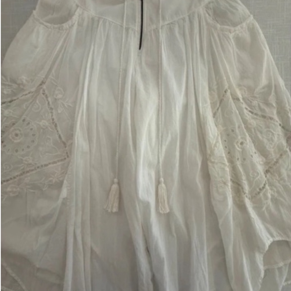 Women’s White Embroidered A-Line Cotton Skirt - Picture 2 of 2